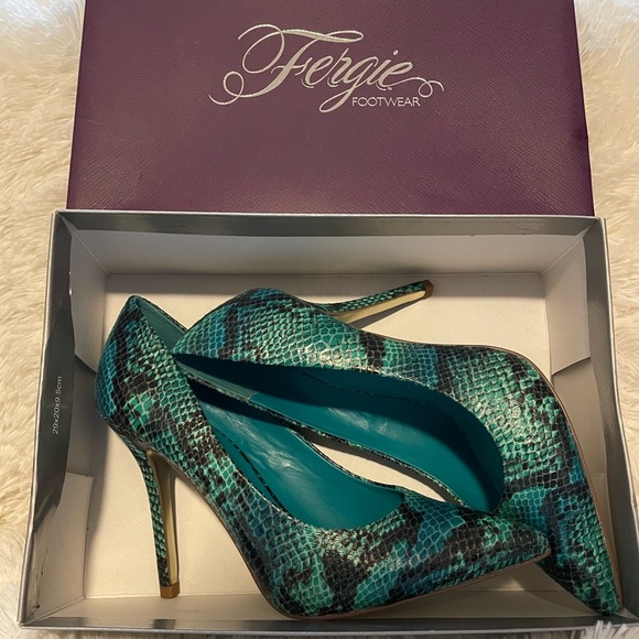 Blue Multi snake print pumps - Picture 5 of 9